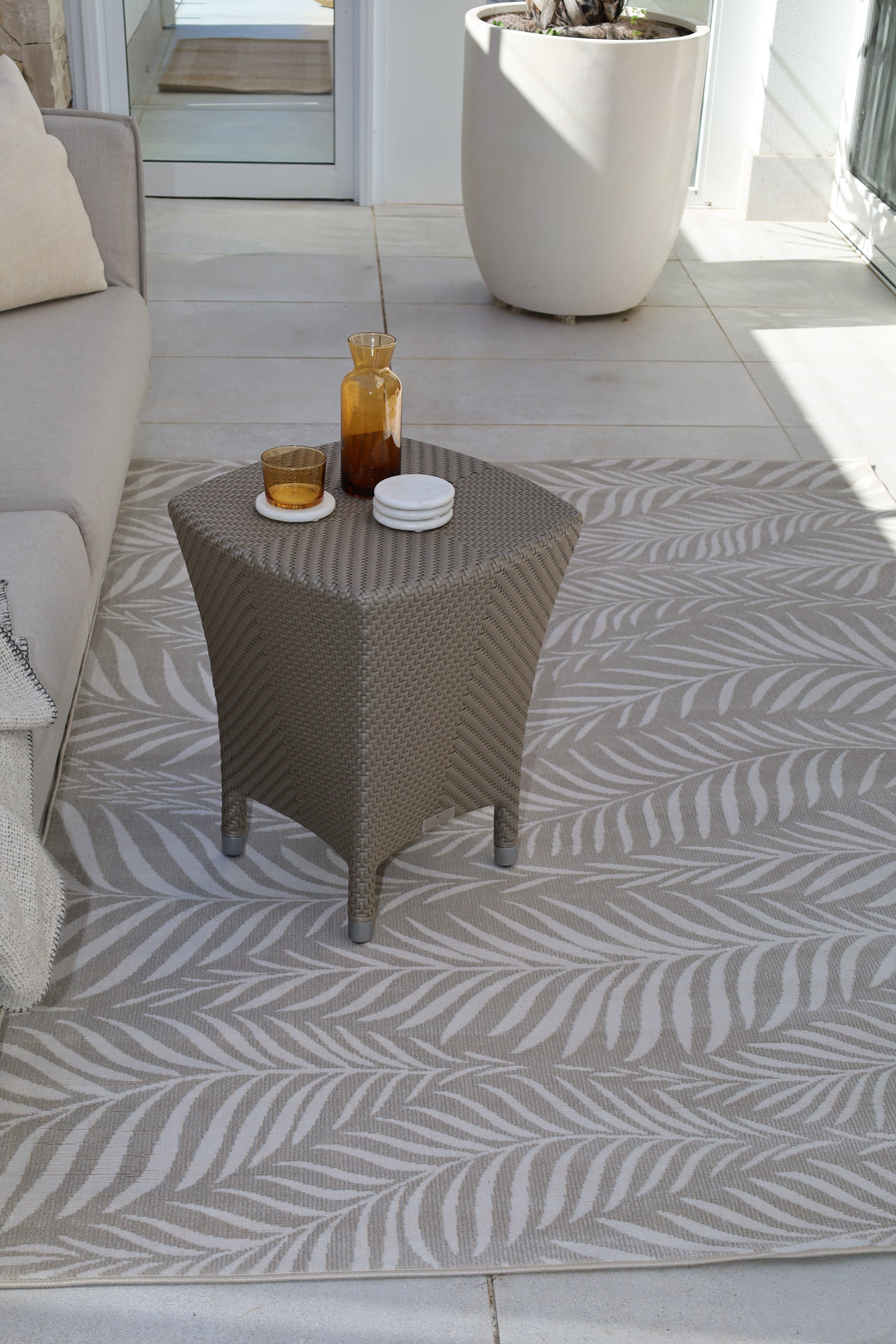Manad Beige Botanical indoor Outdoor Rug