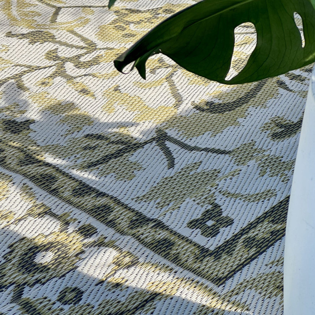 Nain Beige Recycled Plastic Reversible Large Outdoor Rug - Fab Habitat , Recycled Plastic Rugs & Mats,