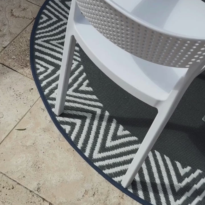 Santacruz White Cafe Bistro Chair