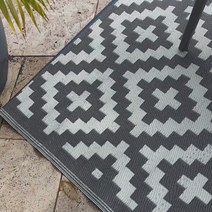 Aztec Grey & White Square Diamond Pattern Foldable Waterproof Large Camping Mat - 270x270 CM