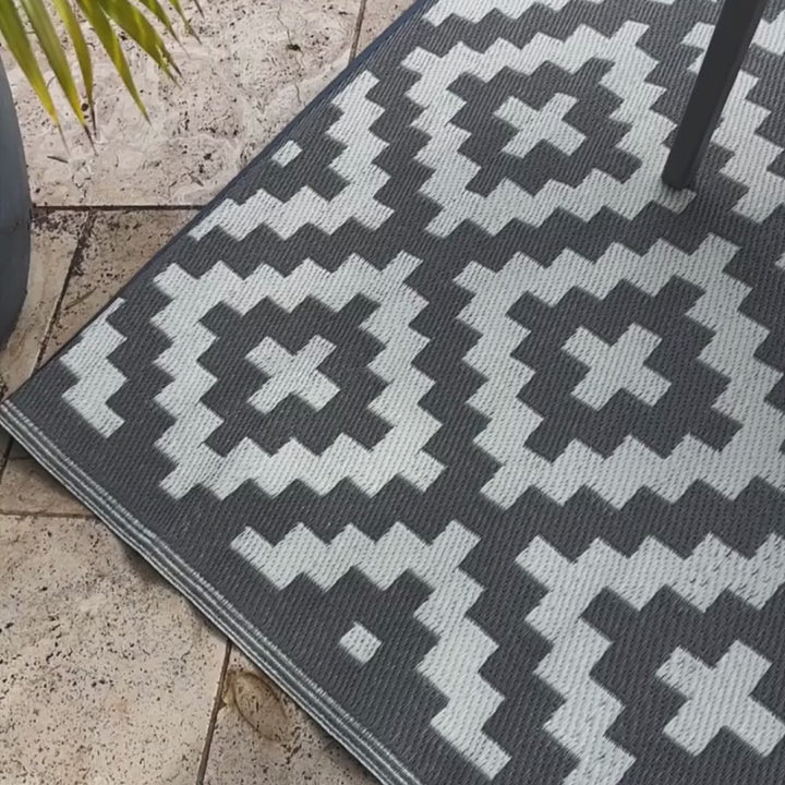 Aztec Grey & White Square Diamond Pattern Foldable Waterproof Large Camping Mat - 270x270 CM