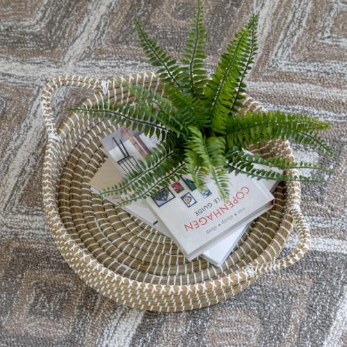 Decorative Bowls & Accents