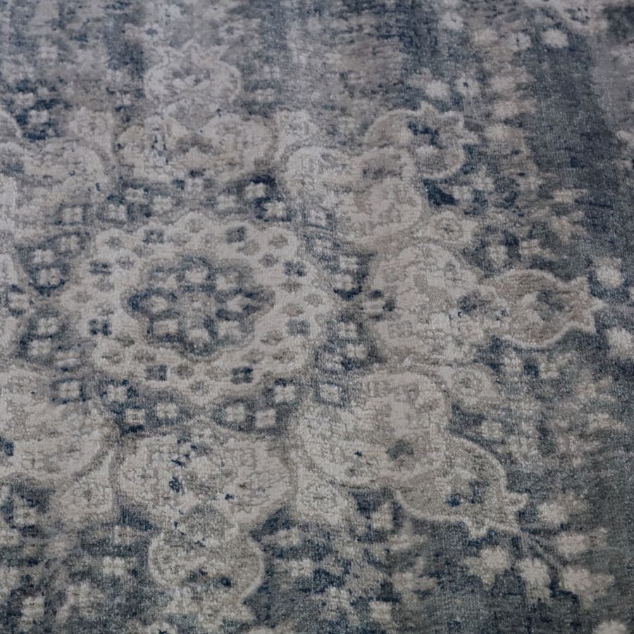 Mangan Navy and White Traditional Distressed Extra Large Rug