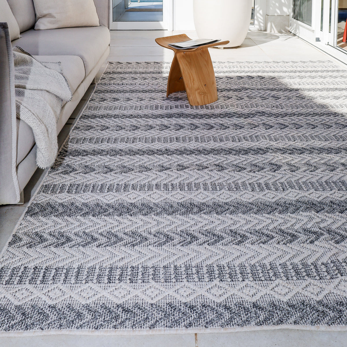 Armour Outdoor Large Rug
