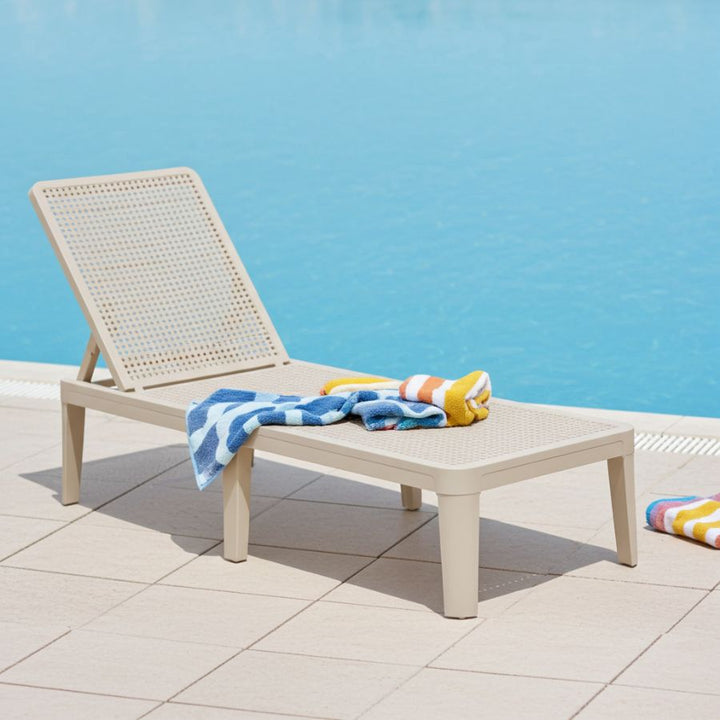 Berg White Adjustable Outdoor Lounger