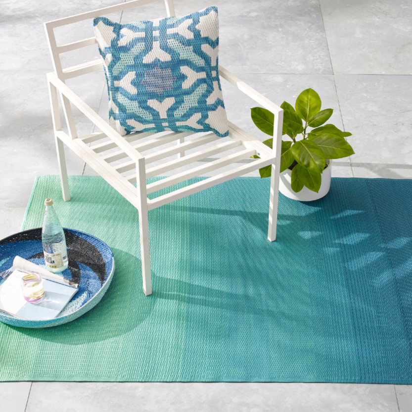 Big Sur Modern Blue Recycled Plastic Outdoor Rug - Fab Habitat , Recycled Plastic Rugs & Mats, 