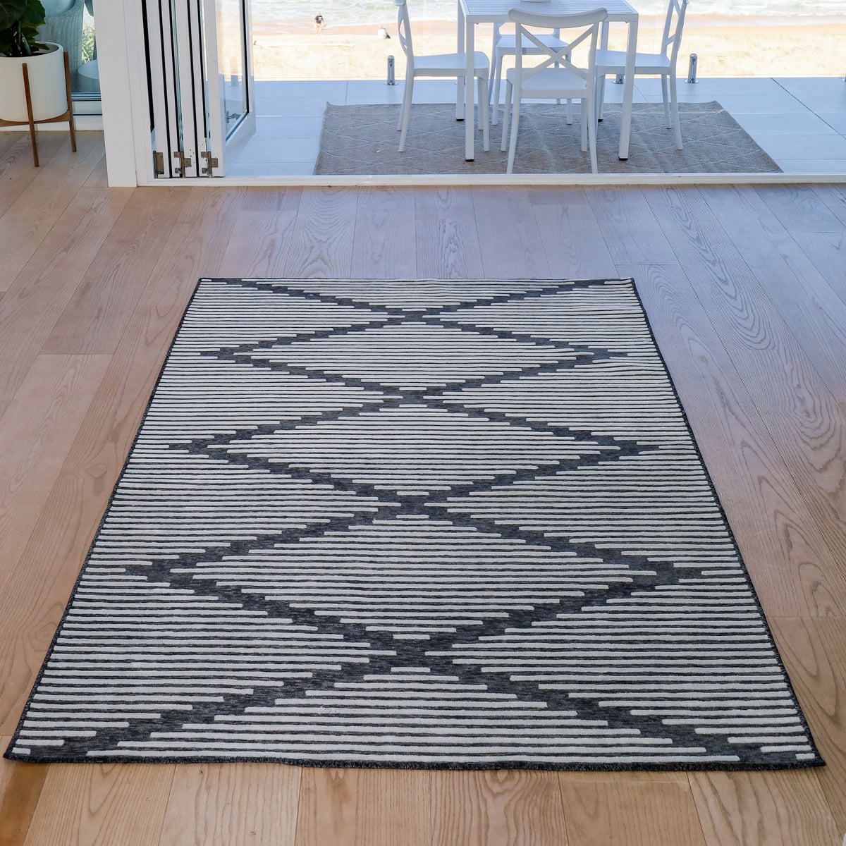 Colut Grey Indoor Outdoor Large Rug
