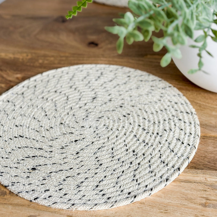 Set Of 4 Dove Ivory Braided 35 cm Jute Round Placemat - Fab Habitat , Placemats, [product_size],