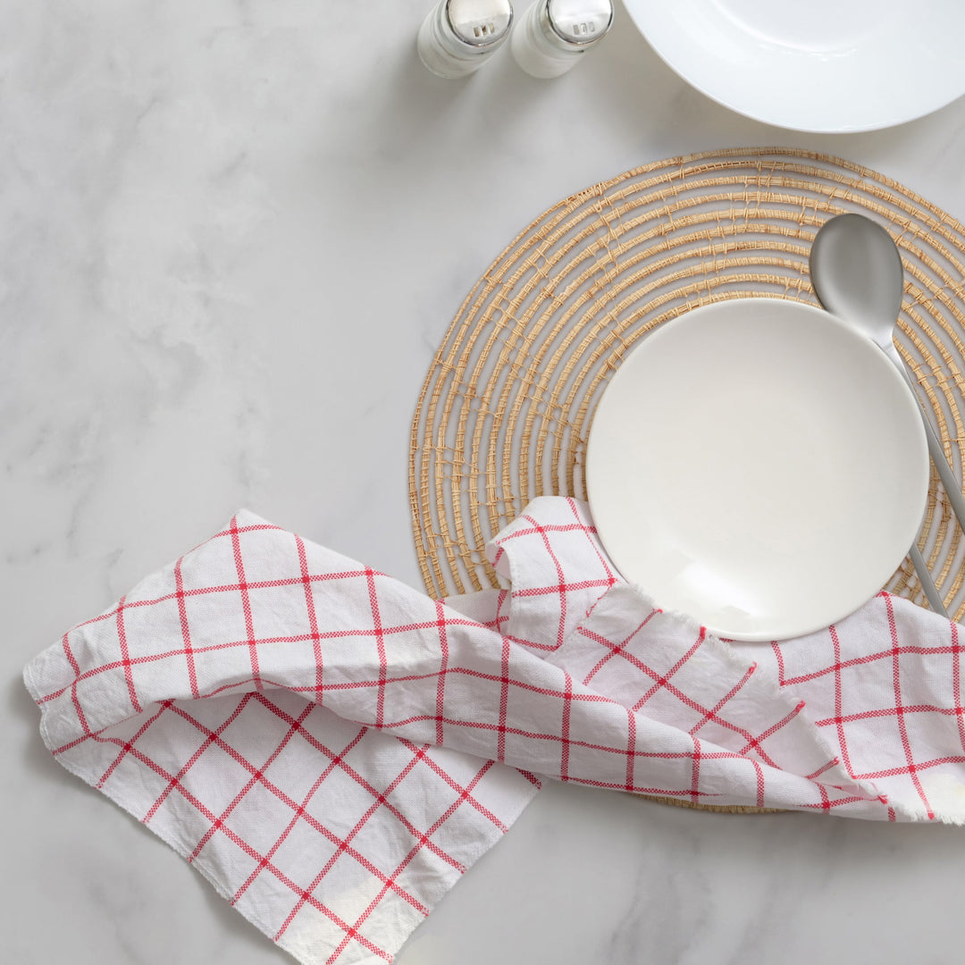 Set Of 4 Magpie 38 cm Palm Fibre Handmade Round Placemat - Fab Habitat , Placemats, [product_size],