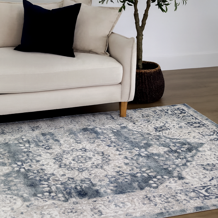 Mangan Navy and White Traditional Distressed Rug