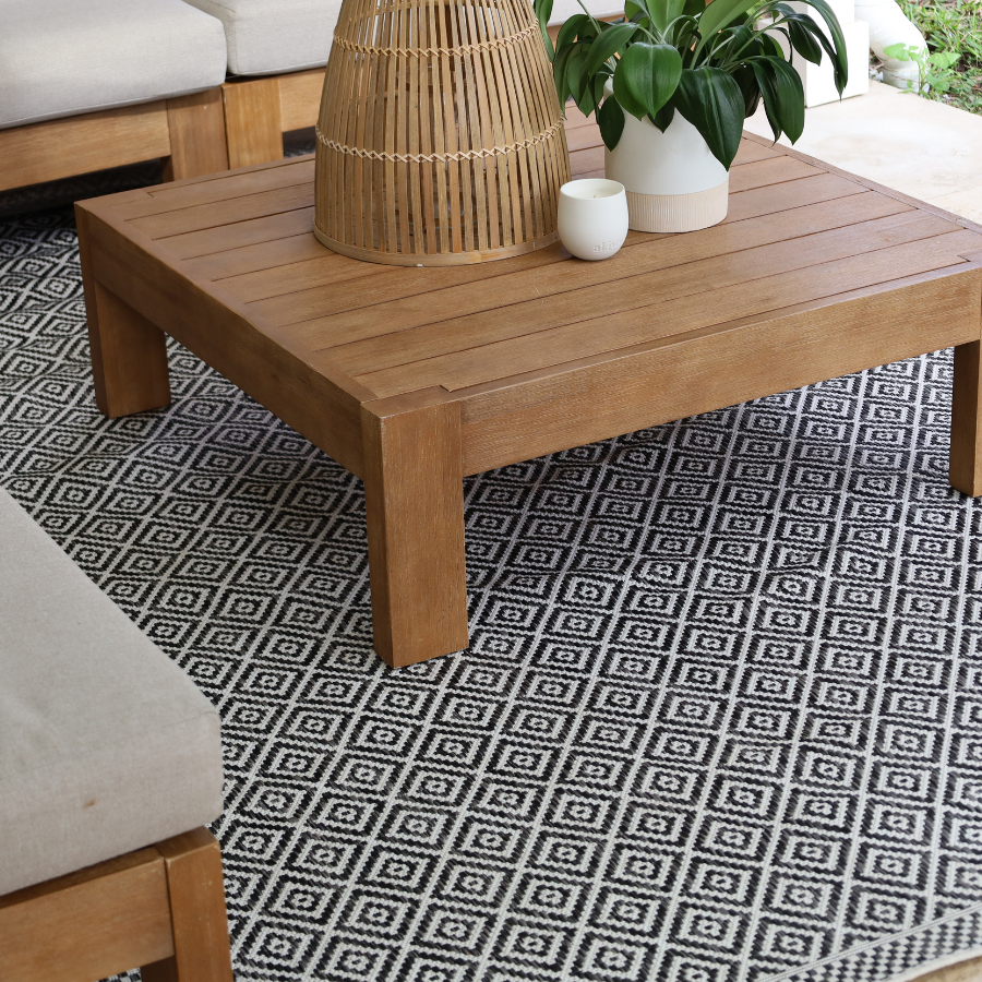 Moti Black and White Diamond Polypropylene Large Outdoor Rug - Fab Habitat , Outdoor Rugs, 