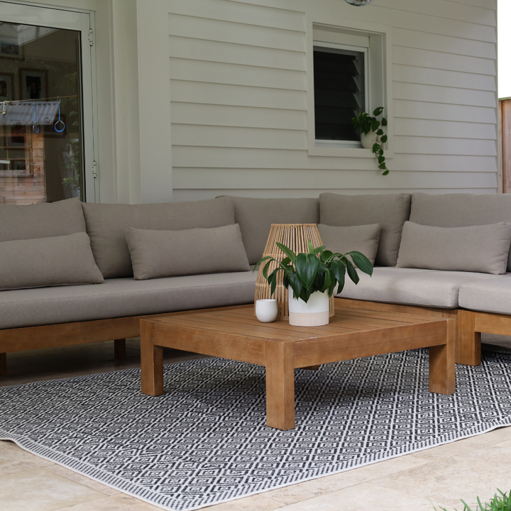 Moti Black and White Diamond Polypropylene Large Outdoor Rug - Fab Habitat , Outdoor Rugs, [product_size],
