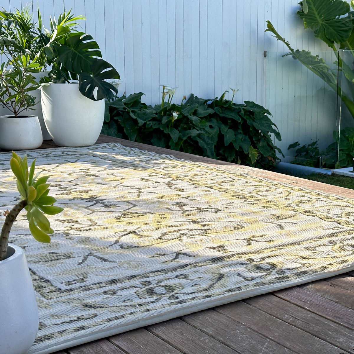 Nain Beige Recycled Plastic Reversible Large Outdoor Rug - Fab Habitat , Recycled Plastic Rugs & Mats, 
