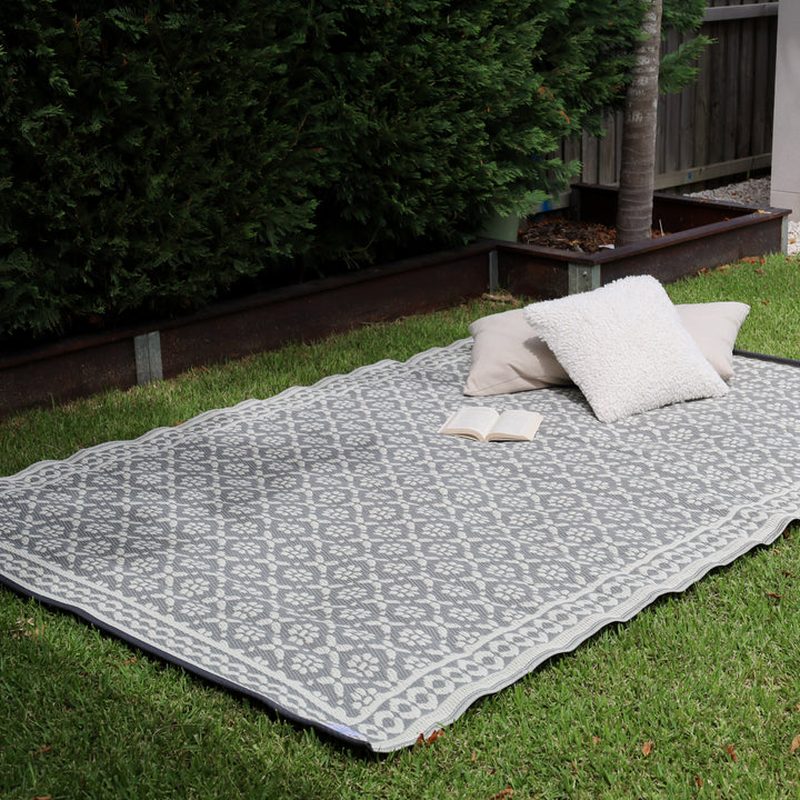 Ronda Grey Recycled Plastic Outdoor Rug