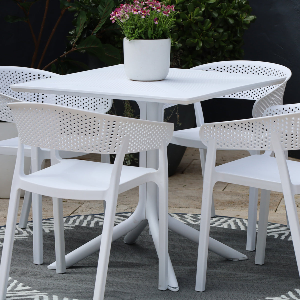 Santacruz White Outdoor Table