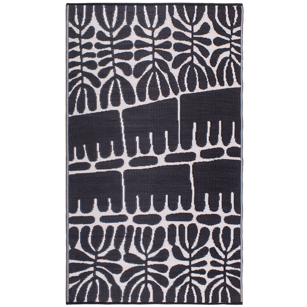 Serowe Black and White Waterproof Large Outdoor Rug - Fab Habitat , Recycled Plastic Rugs & Mats, 