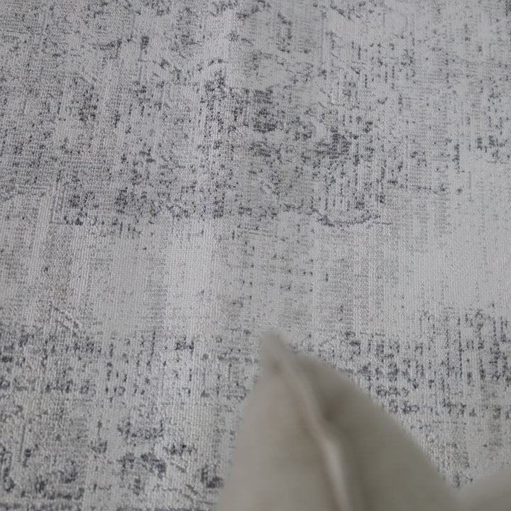 Taipei White and Grey Traditional Distrssed Large Rug