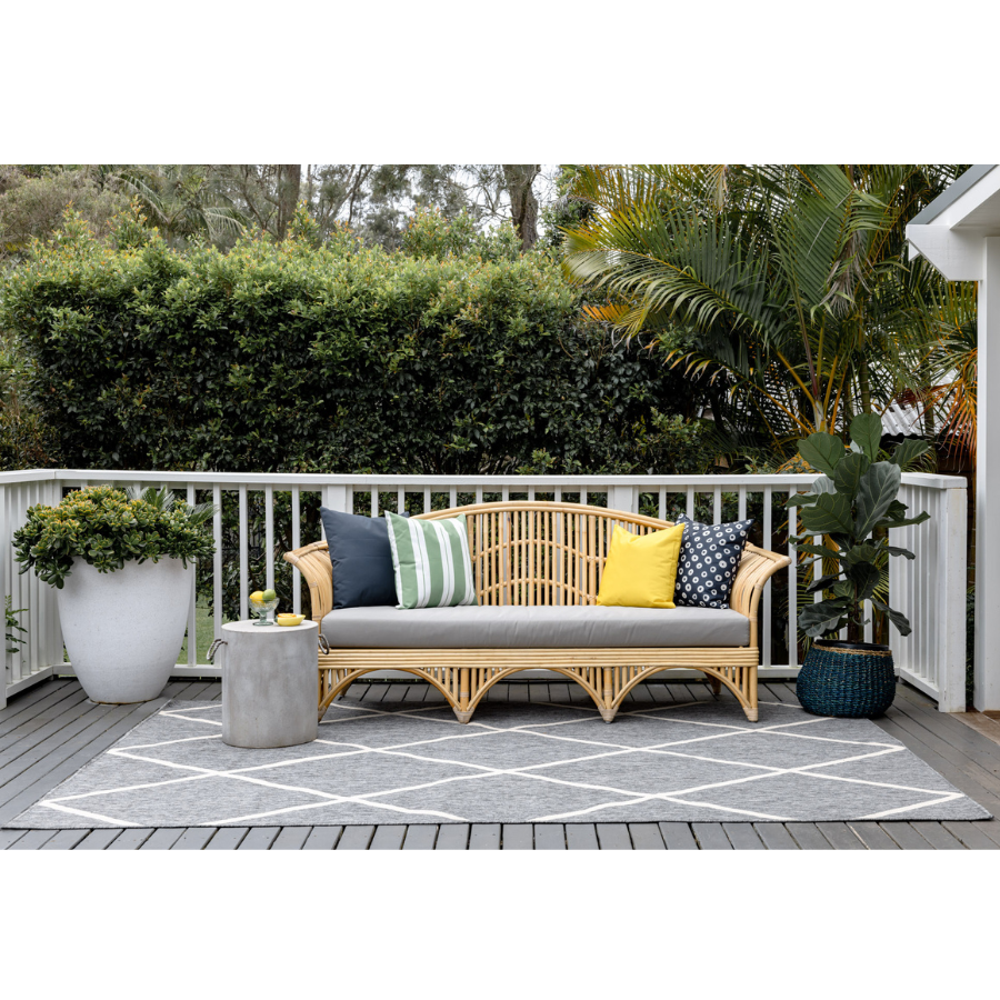Tucson Diamond Pattern Outdoor Large Grey Rug - Fab Habitat , Outdoor Rugs, 
