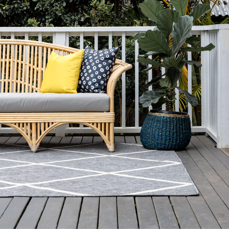 Buy Tucson Grey Diamond Pattern Polypropylene Large Outdoor Rug Online