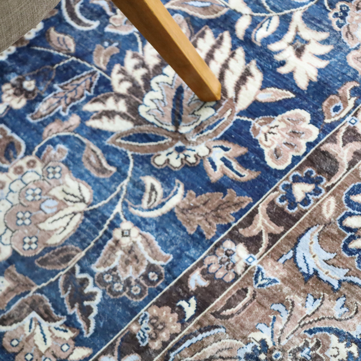 Vihaan soft feel low pile machine washable rug – 240x300 cm – buy online in Australia