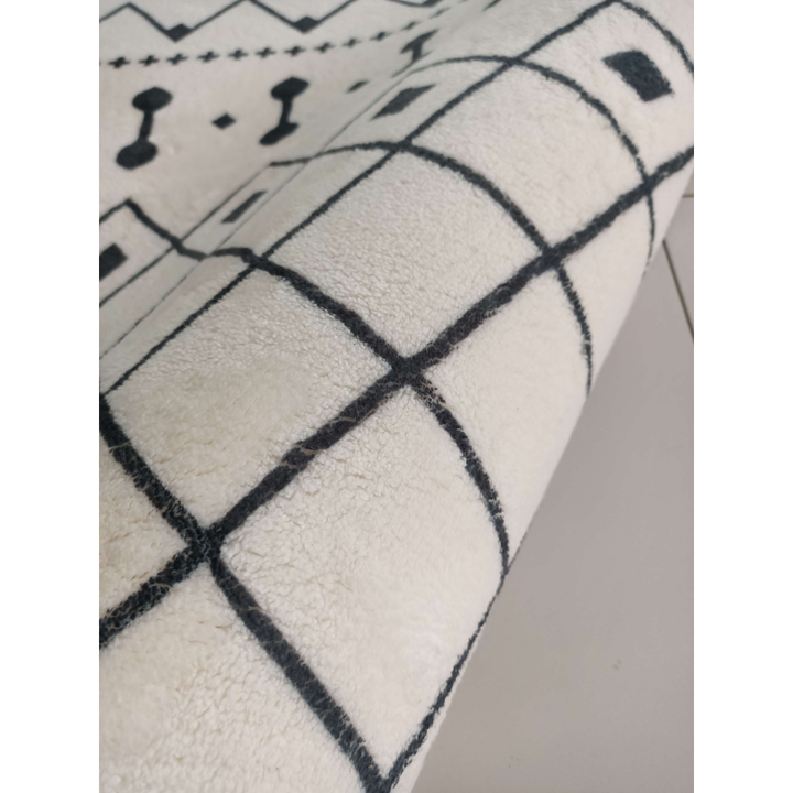 Skon Ivory Tribal Large Modern Soft Rug - Soft And Plush Turkish Rugs Fab Habitat