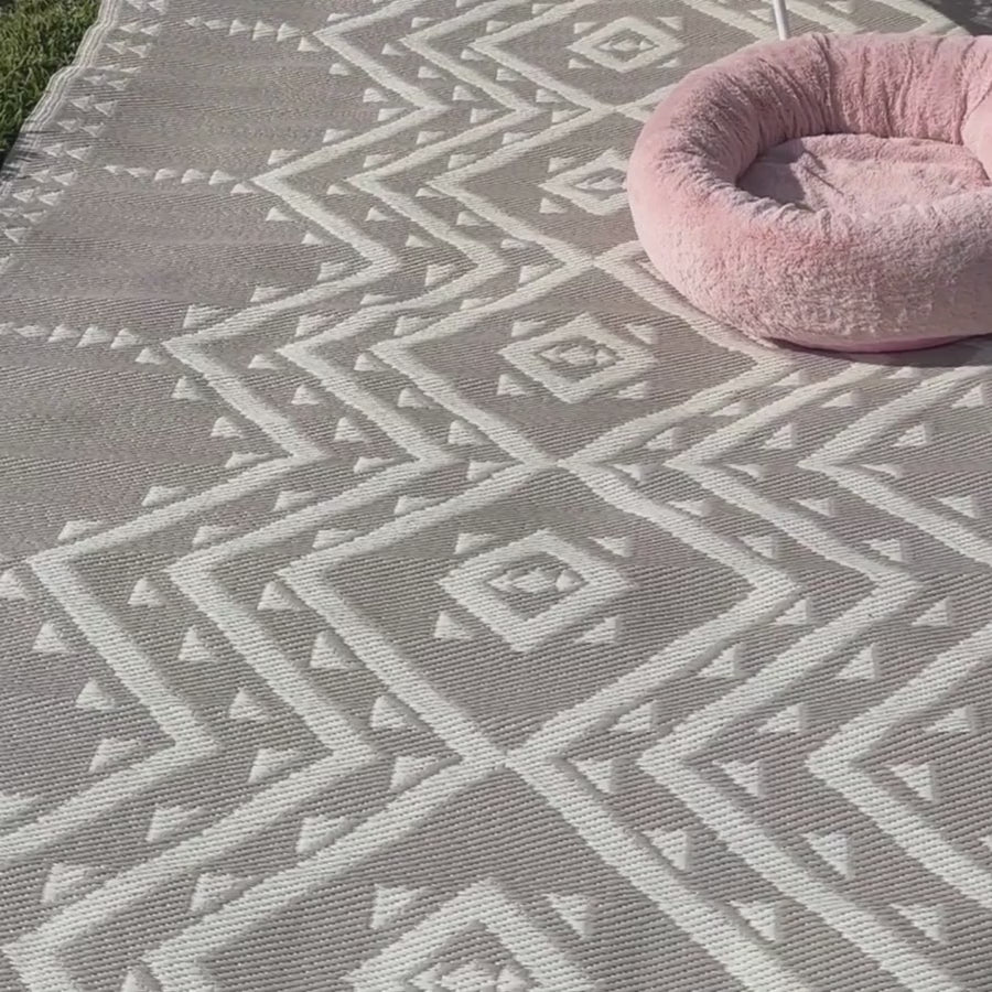 Ayana Grey Recycled Plastic Outdoor Rug