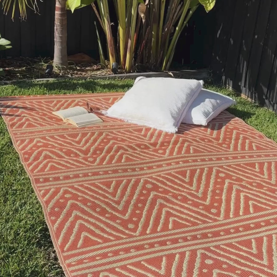 Kona Peach Recycled Plastic Outdoor Rug