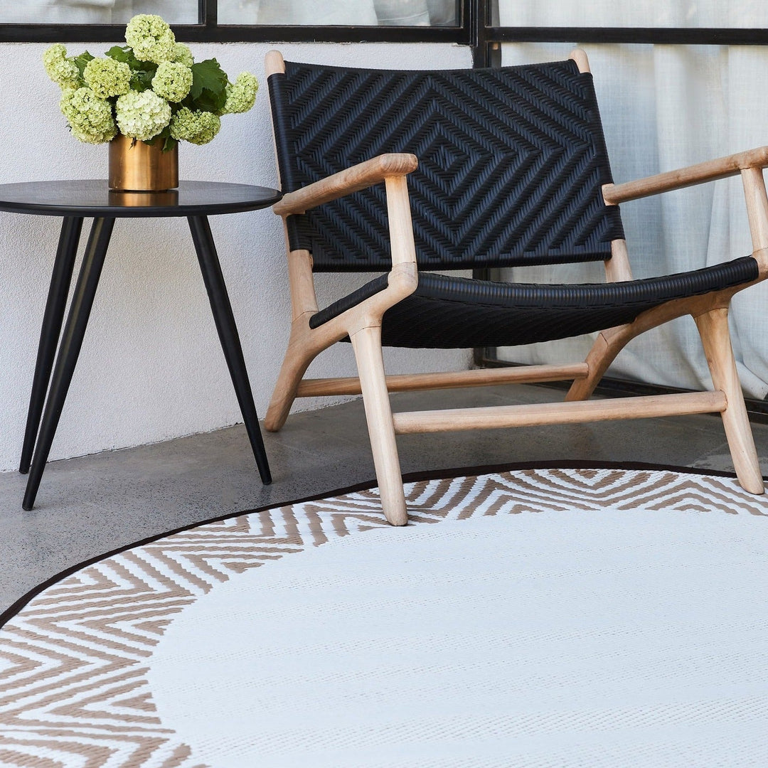 Olympia Beige and White Modern Large Round Outdoor Rug - Recycled Plastic Rugs & Mats Fab Habitat